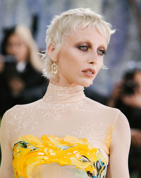 Fall haircut trend 2026 pixie shag